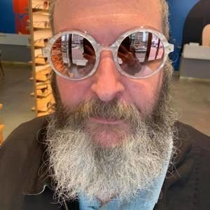 Meet your Posher, Brian